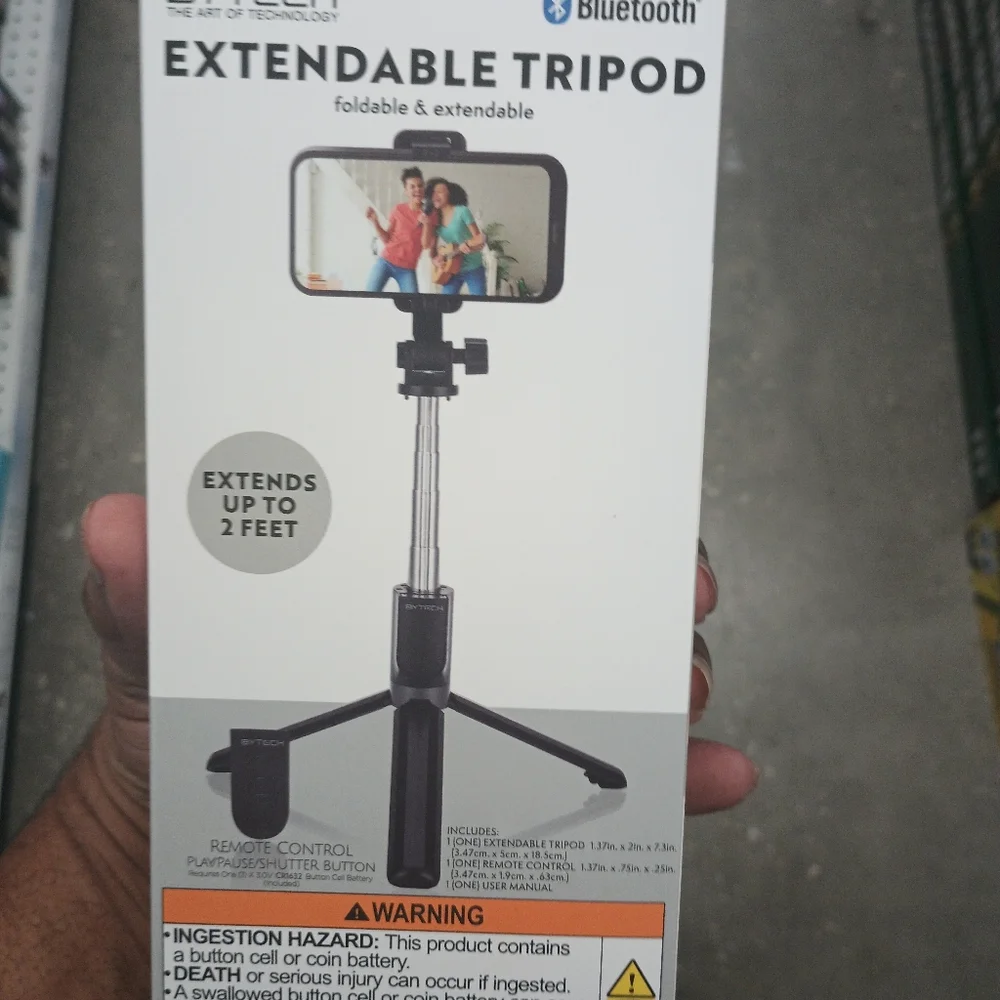 Extendable Tripod with Bluetooth Remote - Black